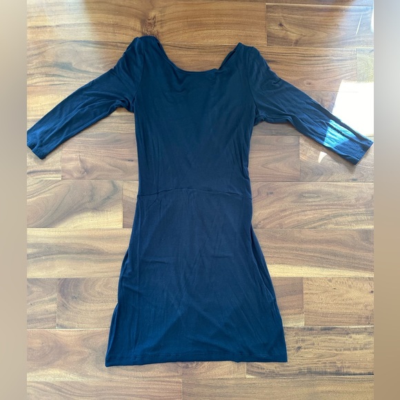 Florencia Arias black 3/4 sleeve V back mini dress - size m - Picture 1 of 2